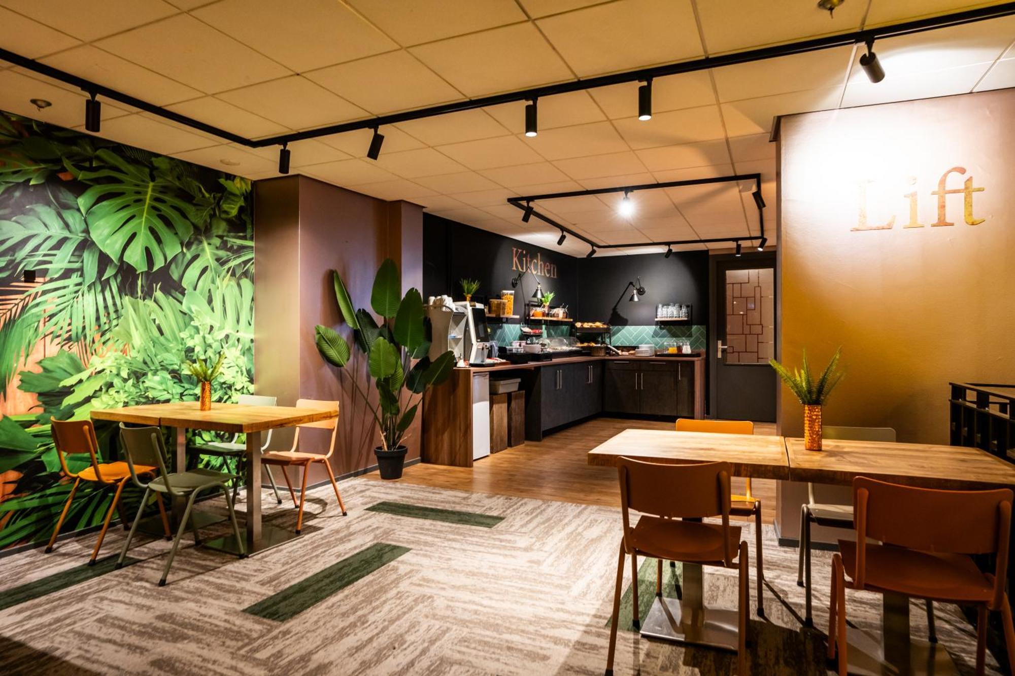Bud Gett Hostels Groningen Eksteriør bilde