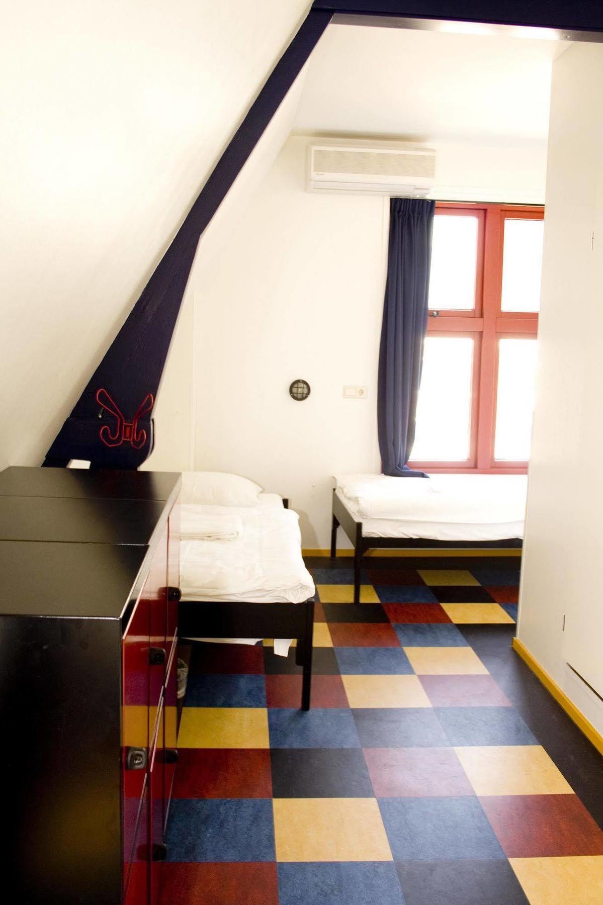 Bud Gett Hostels Groningen Eksteriør bilde